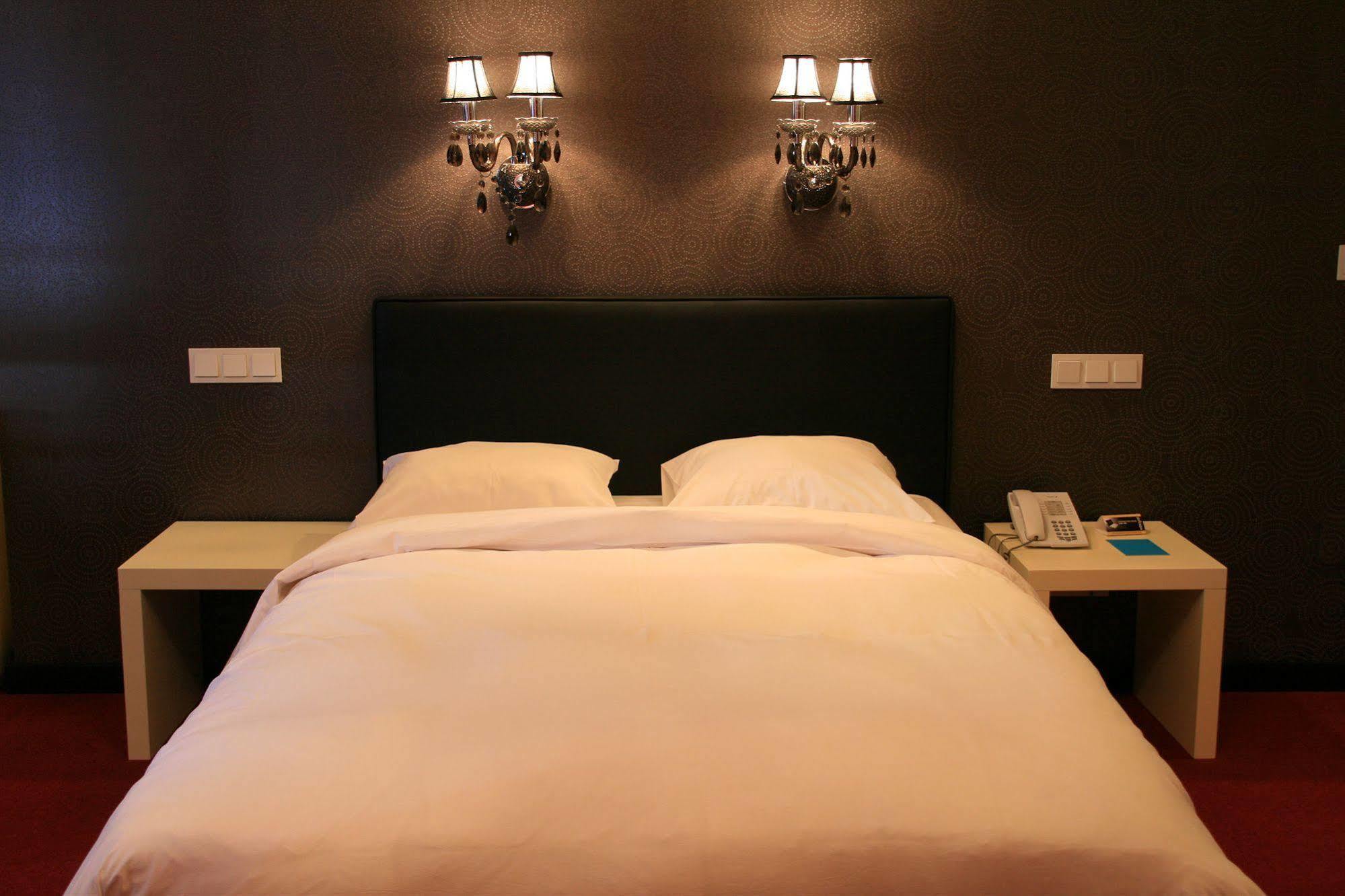 Hotel Olivier Штрассен Экстерьер фото